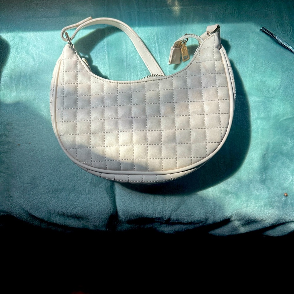 Urban Expressions Cream Quilted Shoulder Bag